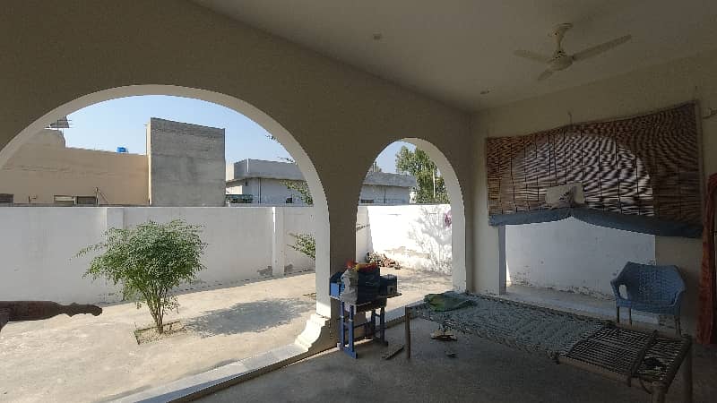 20 Marla Luxury Farm House For Sale In  Khyber  Block Chinar Bagh Lahore, 7