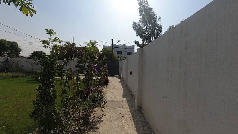 20 Marla Luxury Farm House For Sale In  Khyber  Block Chinar Bagh Lahore, 11