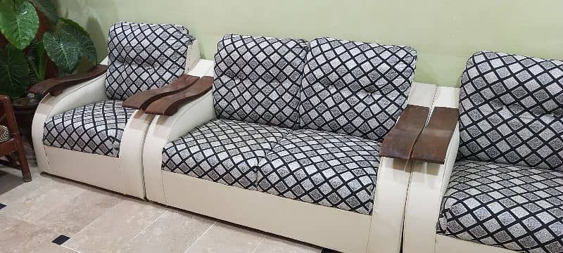 7 Seater Sofa Set 0