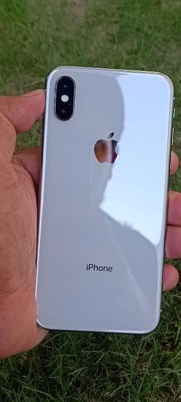 I phone x 64 GB PTA official apperoved hai urgent sell full packing 2