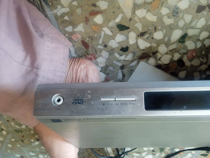 dvd player PHILLIPS 3