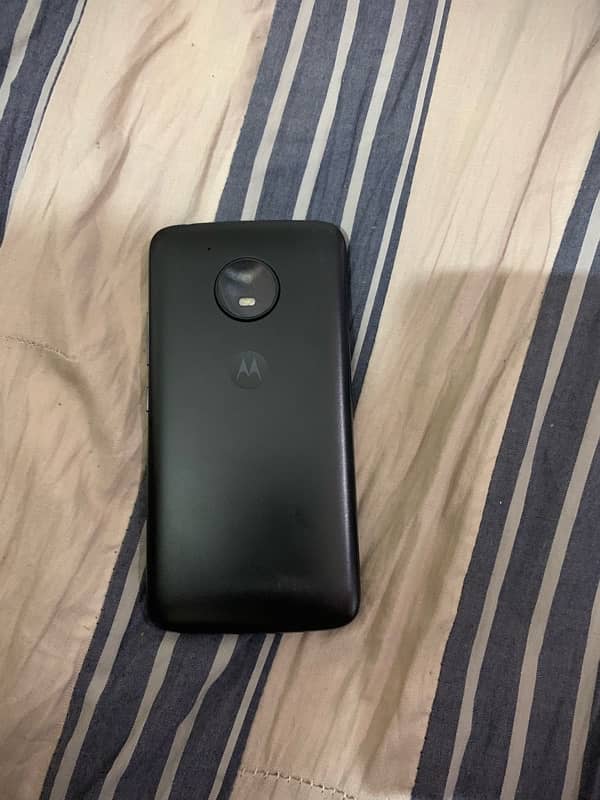 moto E4 2