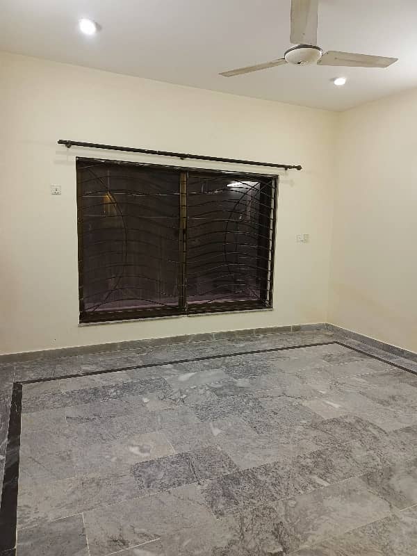 2 Bedrooms Lower Ground Portion For Rent 8