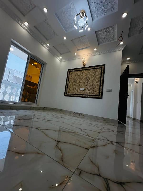 5 MARLA PRIME LOCATION NEAR TO PARK BRAND NEW HOUSE FOR SALE IN DHA RAHBAR BLOCK P 6