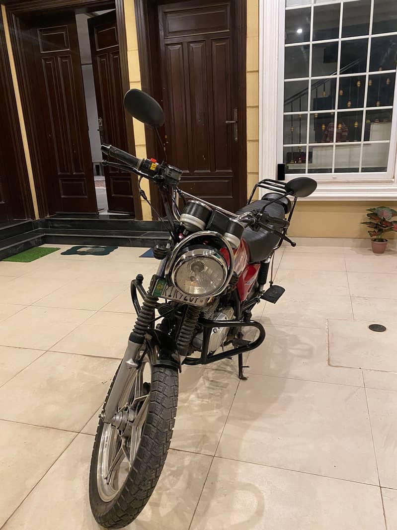 Suzuki GS 150 SE 2017 1