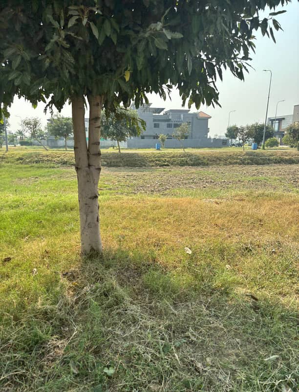 1 Kanal plot for sale -Ideal Location, perfect for building your dream home 4