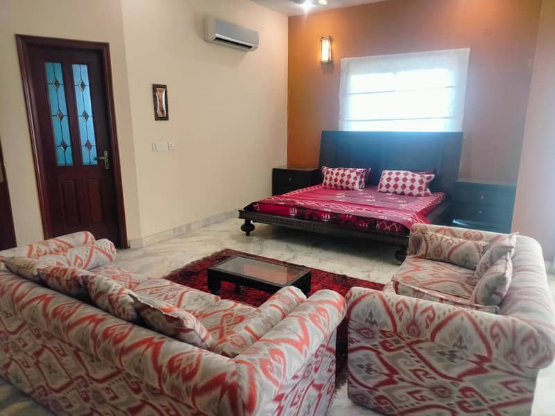 DHA Phase 6 Fully Furnished Artists House Ideal For Weedings 32