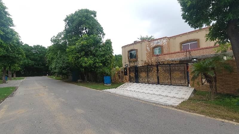 House Of 4 Kanal Is Available For Rent In DHA Phase 8 - Ex Park View 0