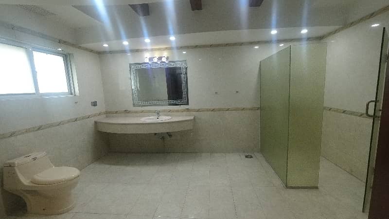 House Of 4 Kanal Is Available For Rent In DHA Phase 8 - Ex Park View 32