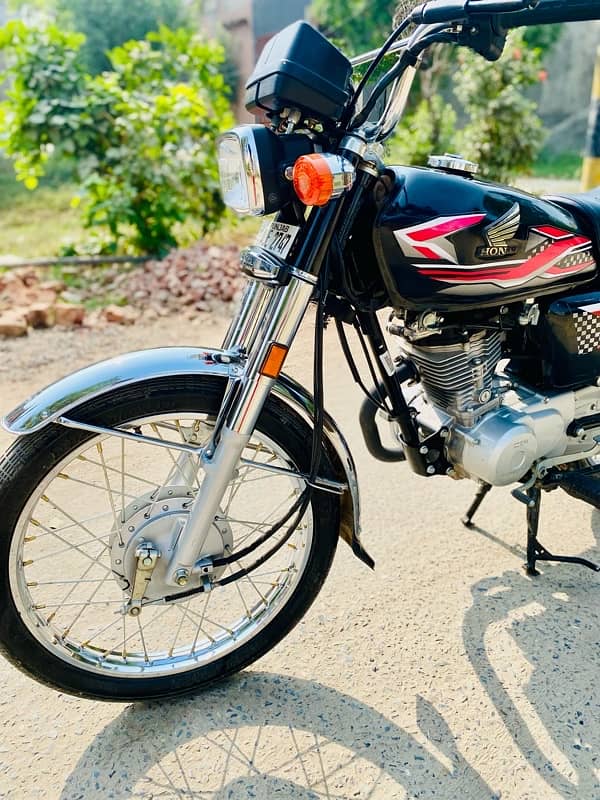 Honda 125 new condition 3