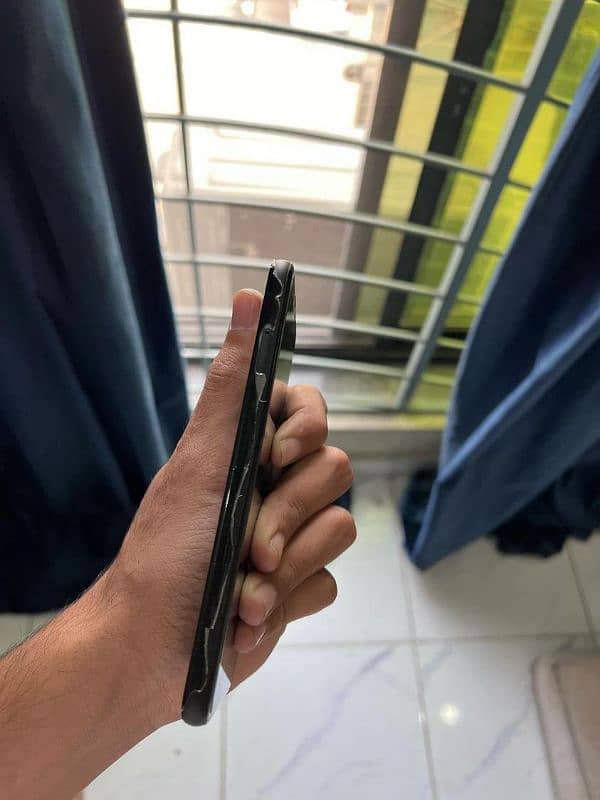 Google Pixel 4 3