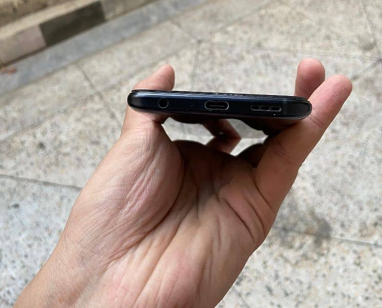 oppo Reno 2 new condition front camera uper say nikal ta hn 0