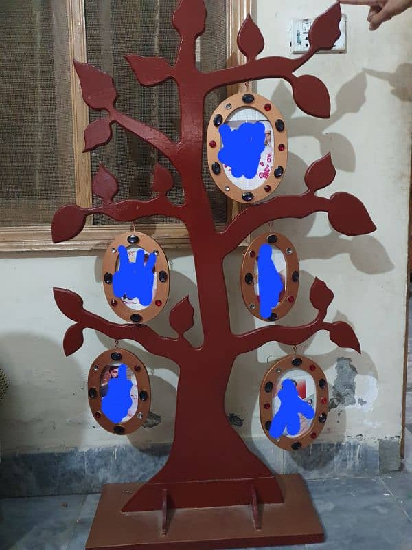 Pure Hand Made Wooden Family Tree Photo Frame 0