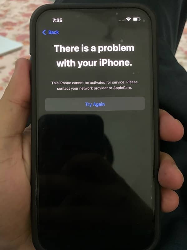 iphone 13 Pro locked on the screen 0