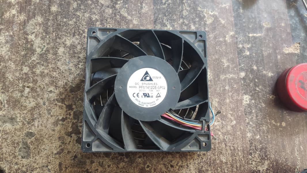 12 V dc fan 0