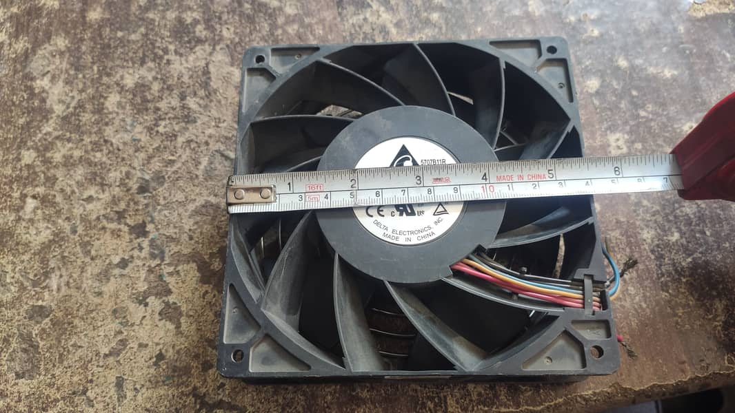 12 V dc fan 2