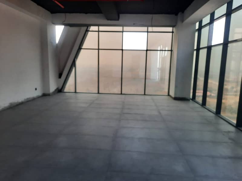 836 Square Feet Commercial Space For Office Available On Rent At Prime Location Of New Blue Area 17