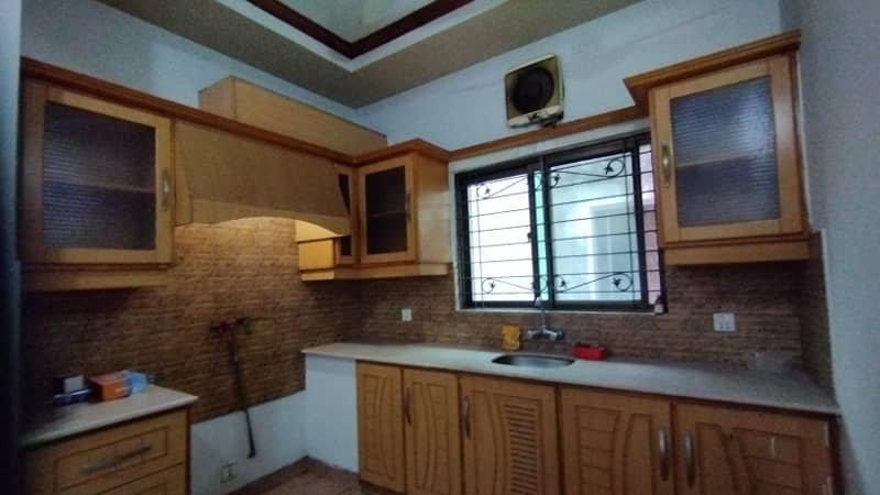 8 Marla Upper Portion 3 Bed Room Available For Rent In Umar Block Sector B Bahria Town Lahore 2