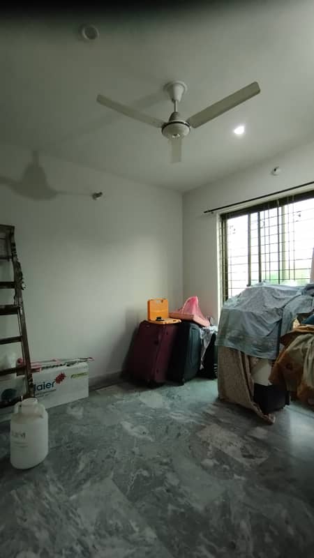 8 Marla Upper Portion 3 Bed Room Available For Rent In Umar Block Sector B Bahria Town Lahore 3