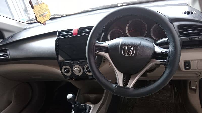 Honda City i-VTEC 2014 6