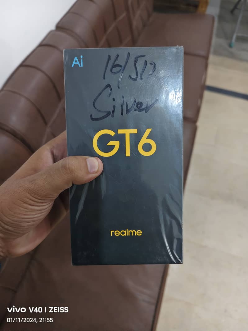 Realme GT6 box pack Official Pta Prosser 8s Gen 3 4