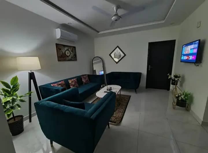 2 bedroom flat for rent in daily basis on Bahria town Lahore 2