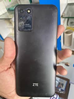 Zte Blad 30 Rs16000Zte Blad 30 4/128 pta approved not any falut