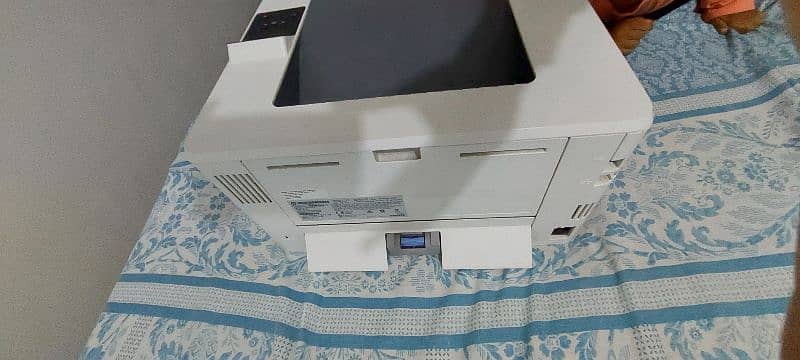 HP Laser Jet Pro M404dn 4