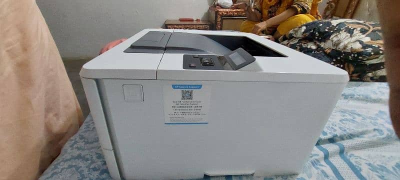 HP Laser Jet Pro M404dn 5