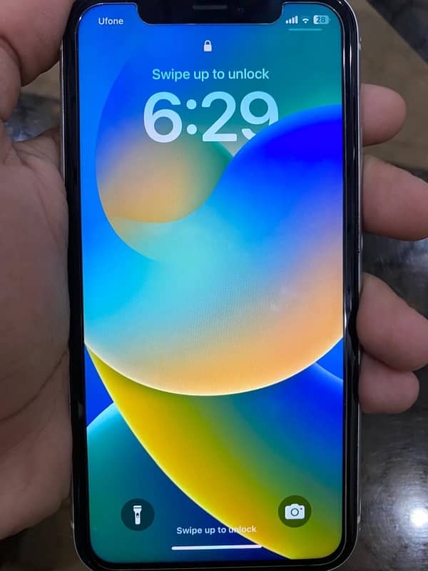 iPhone XR 1