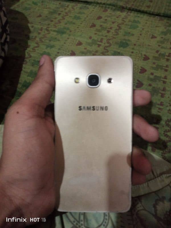 Samsung Galaxy j3pro 3/32 GB 1