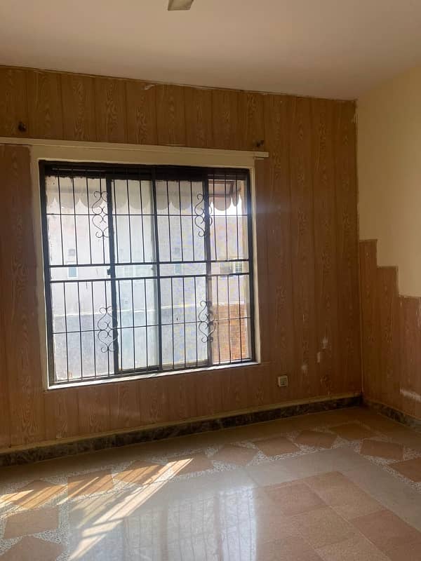 1 kanal upper portion is available for rent in wapda town phase 1 9