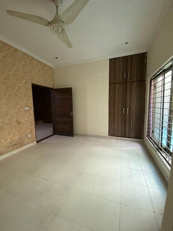 1 kanal Upper portion is for rent in wapda town phase 1 2