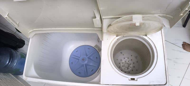 Dawlance twin tub washing machine for sell 1