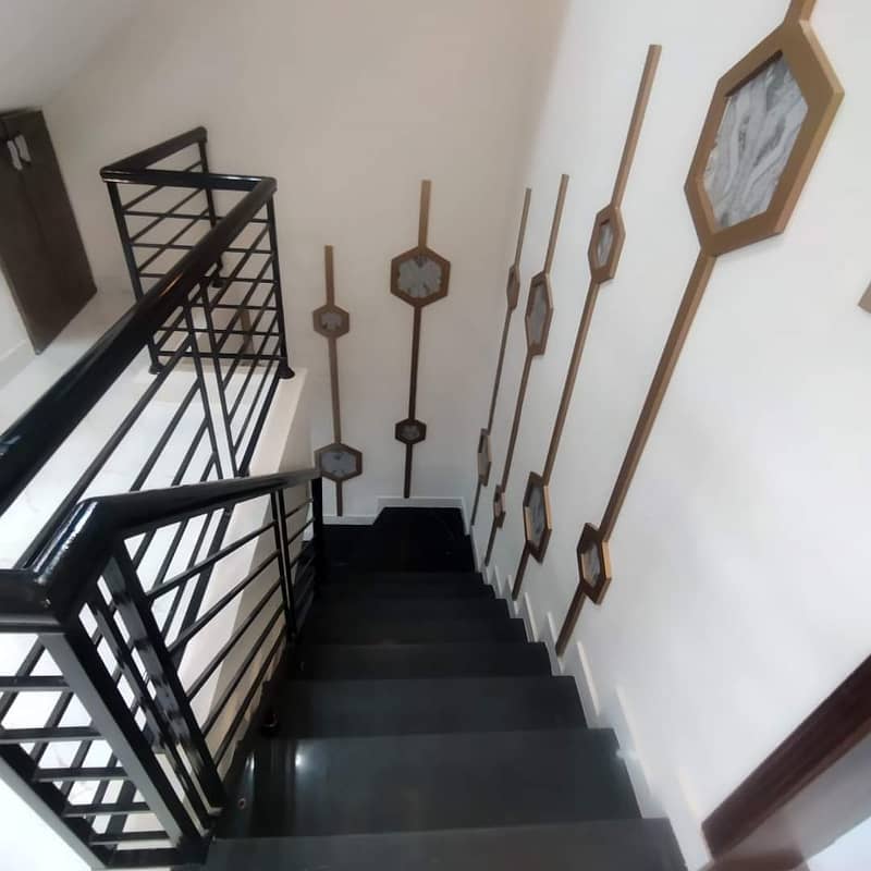 5Marla House Available For Rent in AA Block Bahria Town Lahore 0