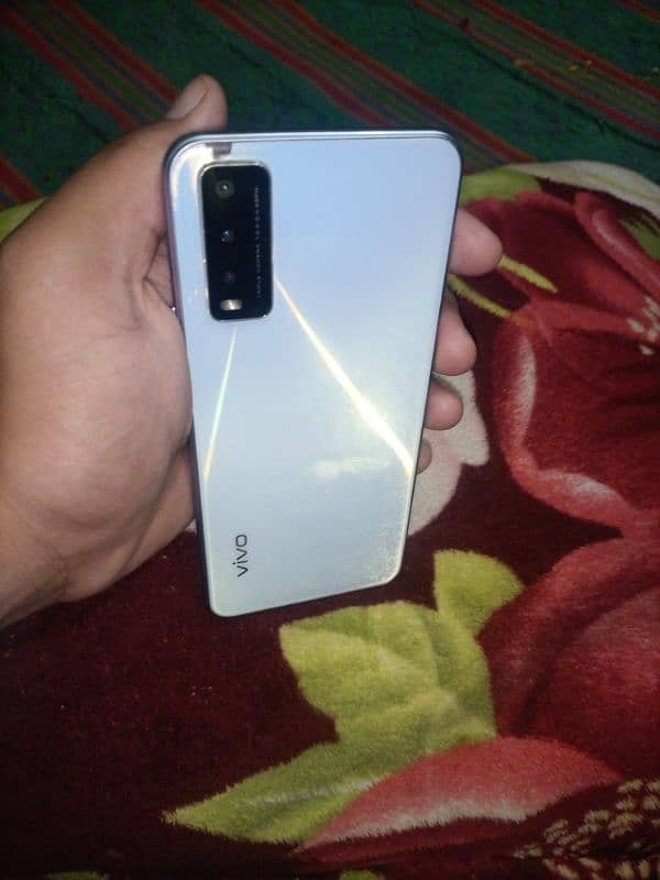 vivo y20 4/64gb 5