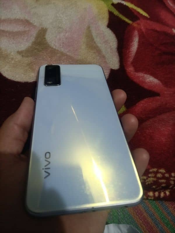 vivo y20 4/64gb 7