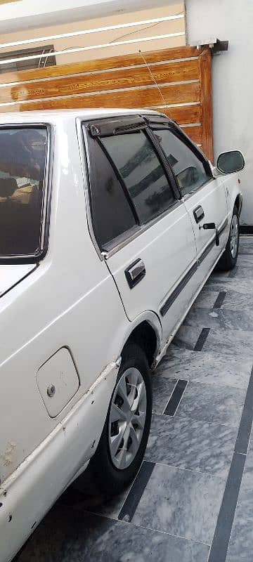 Nissan Sunny 1985 3