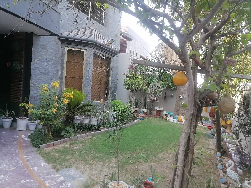 16.5 Marla Lavish House For Sale in Abdullah Garden Amina Block 7