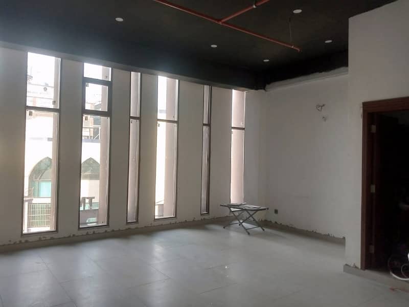 462 Sq Ft. Wonder Full Commercial Space For Office On Rent At Very Ideal Location Of F 7 Markaz Islamabad 5