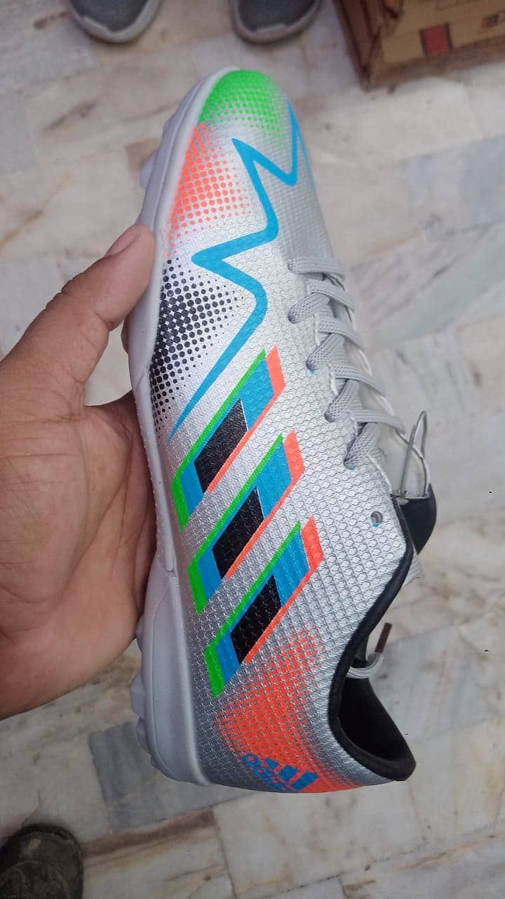 Football Shoes Brand New 4