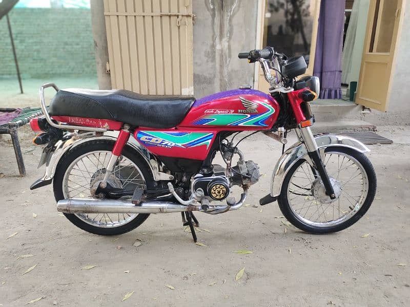 Honda 70 bike 0306 0445816 3