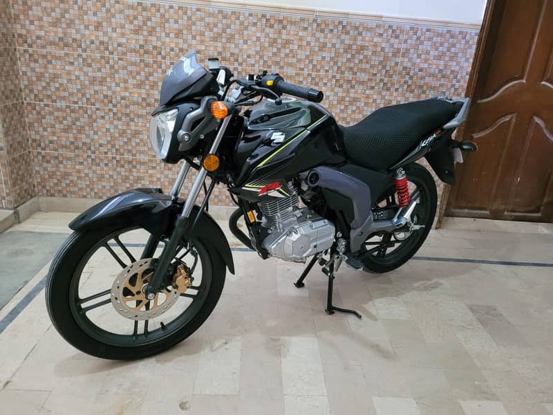 Suzuki GS-125 2023 11