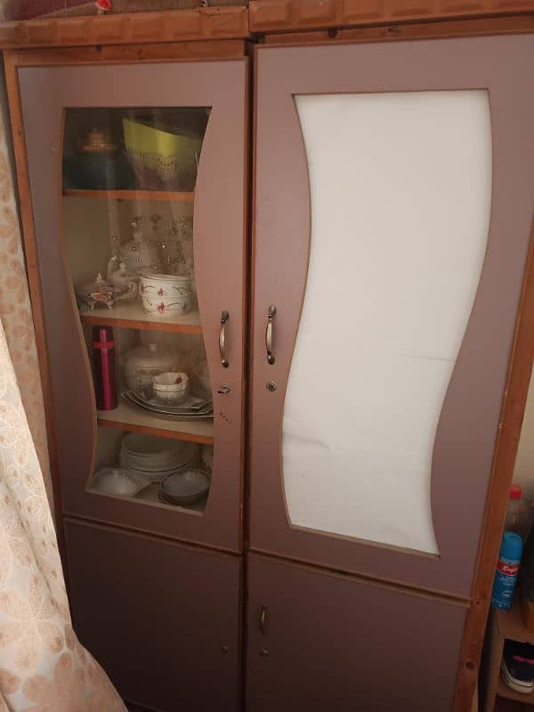 5 door cupboard 1