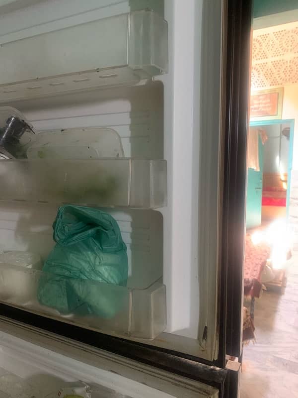 80,000 Pel Refrigerator Glass Dor Original Condition No Reapair 11