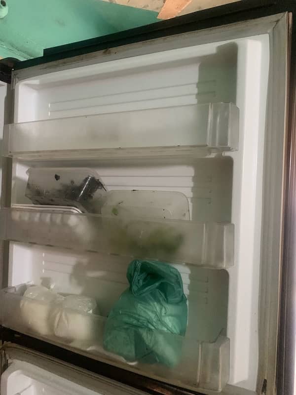 80,000 Pel Refrigerator Glass Dor Original Condition No Reapair 14