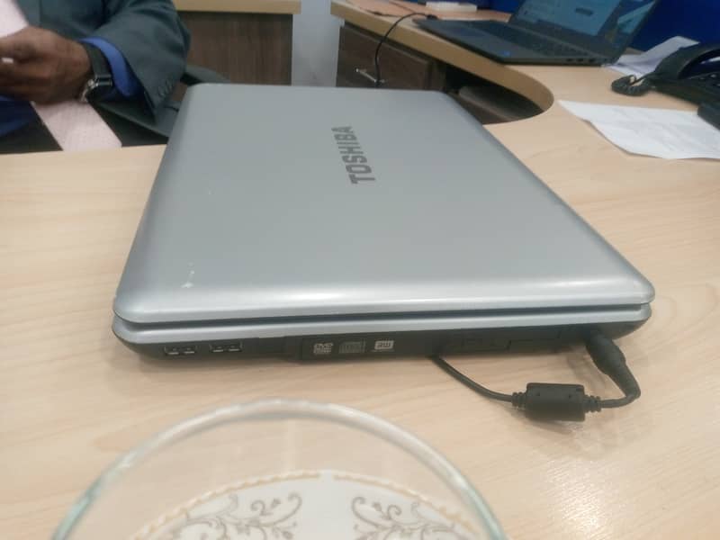 Toshiba 4GB 128GB SSD 2