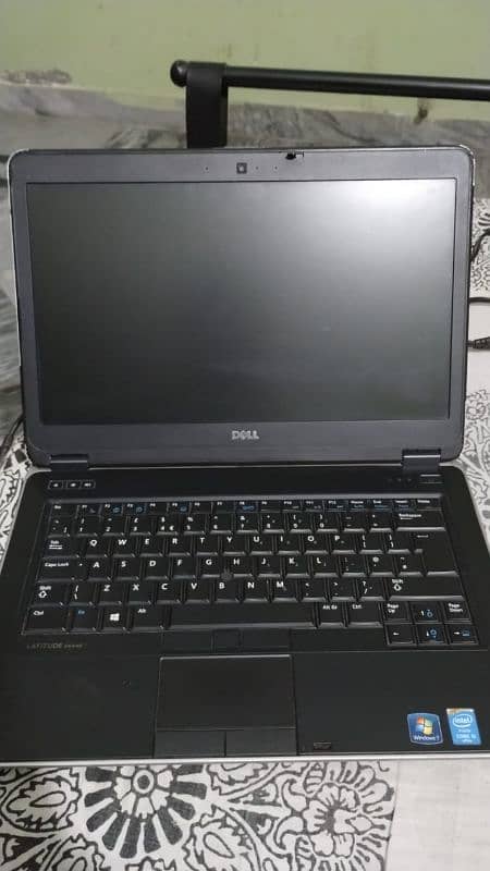 Latitude E6440 0