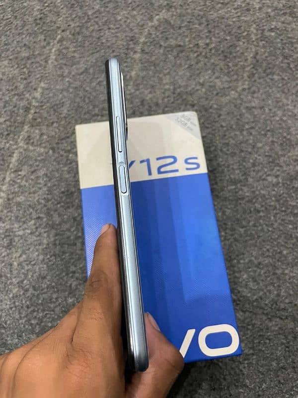 vivo y12s 2