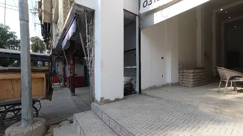 Prime Location 189 Square Yards Building For sale In Gulshan-e-Iqbal Town 2